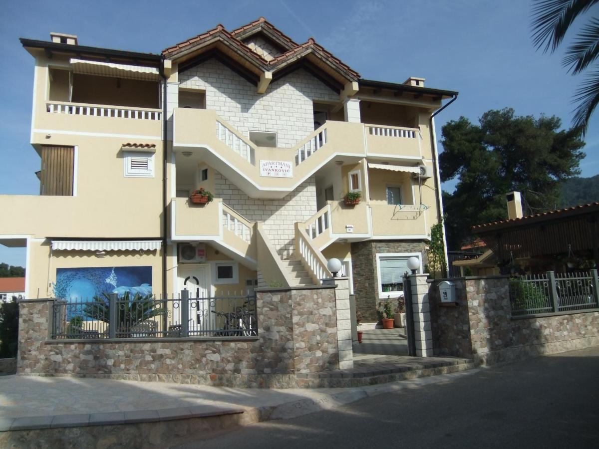 Apartments 2 Ivankovic Stari Grad  Exterior foto